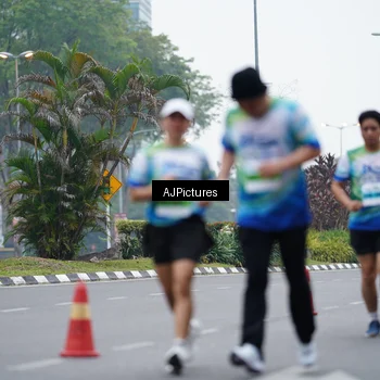 Runner Photo 7340376