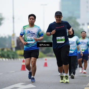 Runner Photo 7340381