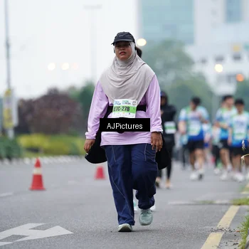 Runner Photo 7340399