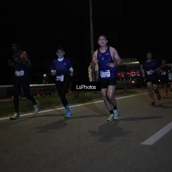 Runner Photo 7340400