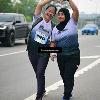 Runner Photo 7340402
