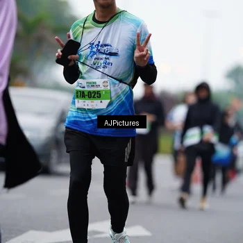 Runner Photo 7340414