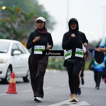 Runner Photo 7340419