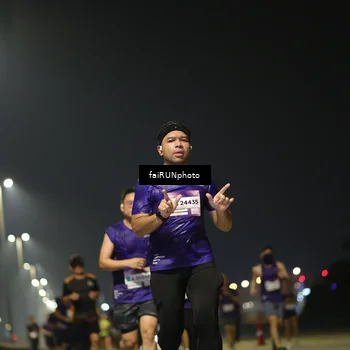Runner Photo 7340425