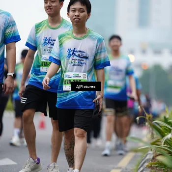 Runner Photo 7340442