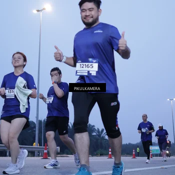 Runner Photo 7340444
