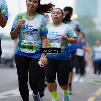 Runner Photo 7340466