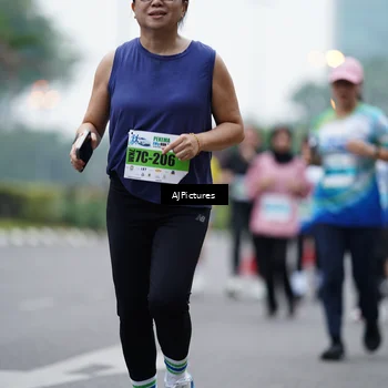 Runner Photo 7340474