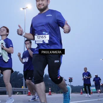 Runner Photo 7340483