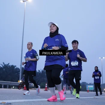 Runner Photo 7340506