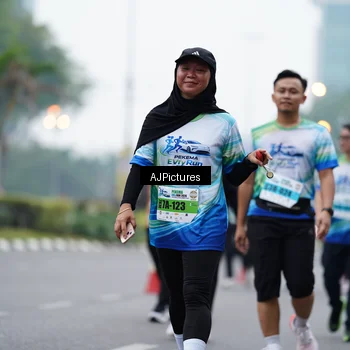 Runner Photo 7340507
