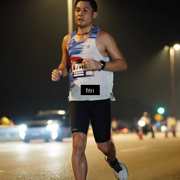 Runner Photo 7340532