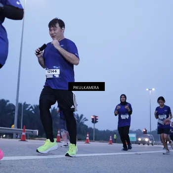 Runner Photo 7340556
