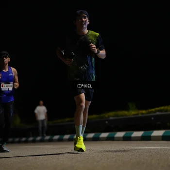 Runner Photo 7340558