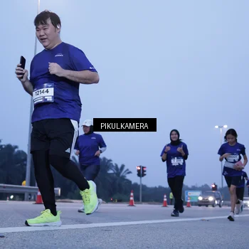 Runner Photo 7340576