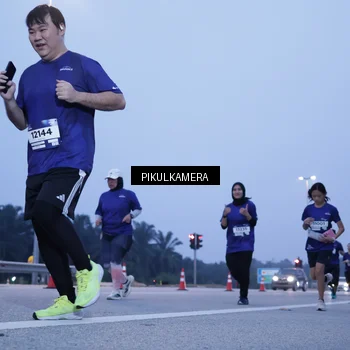 Runner Photo 7340584