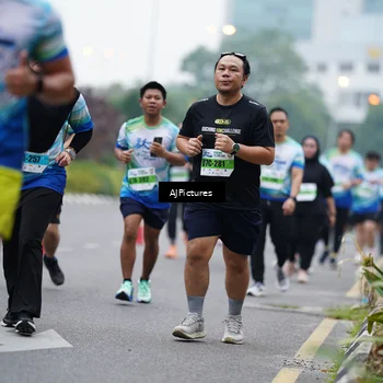 Runner Photo 7340591