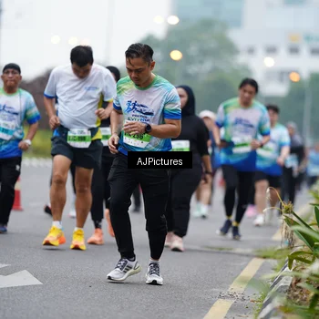 Runner Photo 7340595
