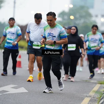 Runner Photo 7340596