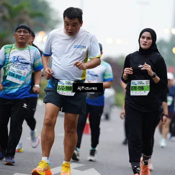 Runner Photo 7340612