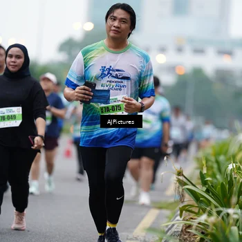 Runner Photo 7340614