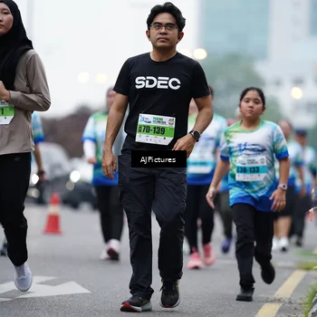Runner Photo 7340617