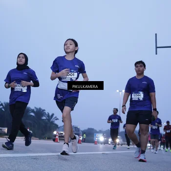 Runner Photo 7340621