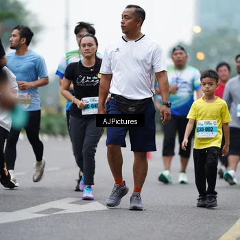 Runner Photo 7340633