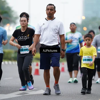 Runner Photo 7340639