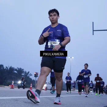 Runner Photo 7340641