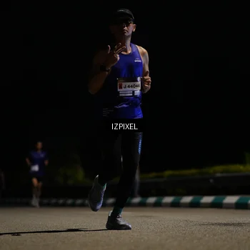 Runner Photo 7340647