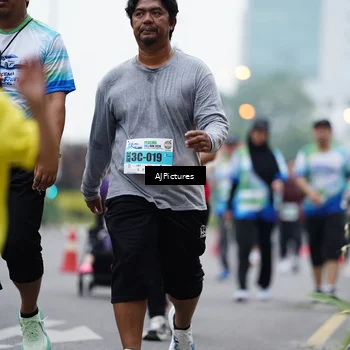 Runner Photo 7340654