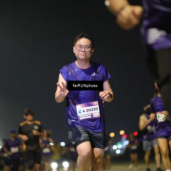 Runner Photo 7340661