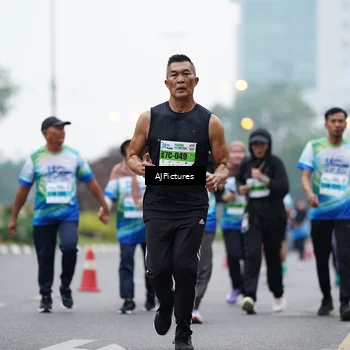 Runner Photo 7340665