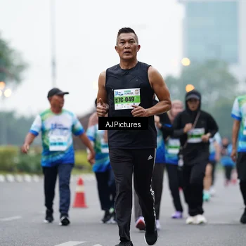 Runner Photo 7340668