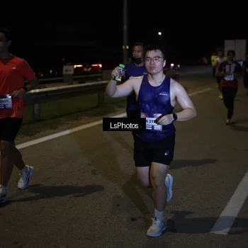 Runner Photo 7340673
