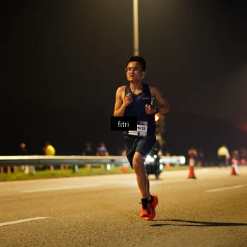 Runner Photo 7340680