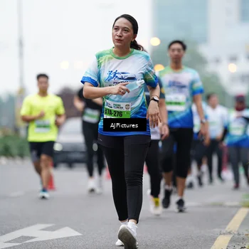 Runner Photo 7340688