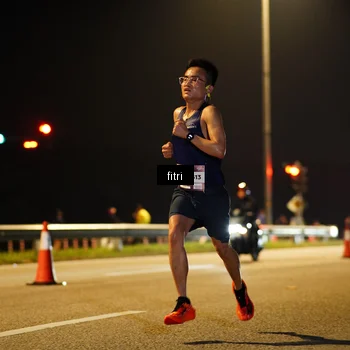 Runner Photo 7340698