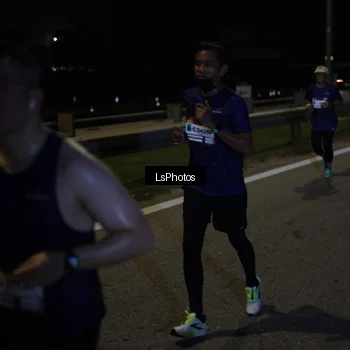 Runner Photo 7340704