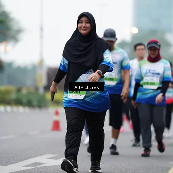 Runner Photo 7340705