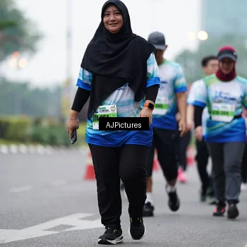 Runner Photo 7340706
