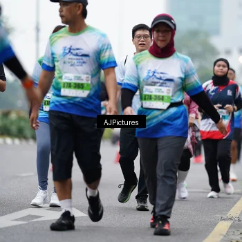 Runner Photo 7340709