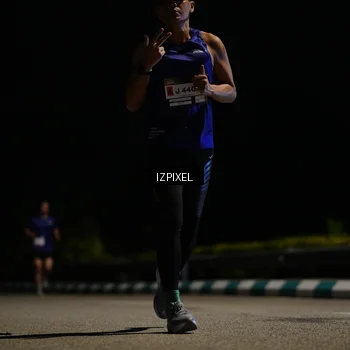 Runner Photo 7340712
