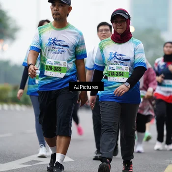 Runner Photo 7340713