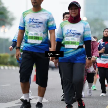 Runner Photo 7340717