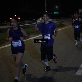 Runner Photo 7340754