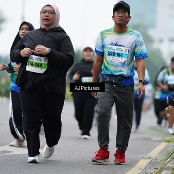 Runner Photo 7340757