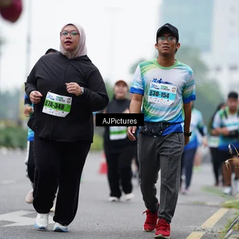 Runner Photo 7340758