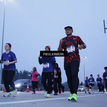 Runner Photo 7340767